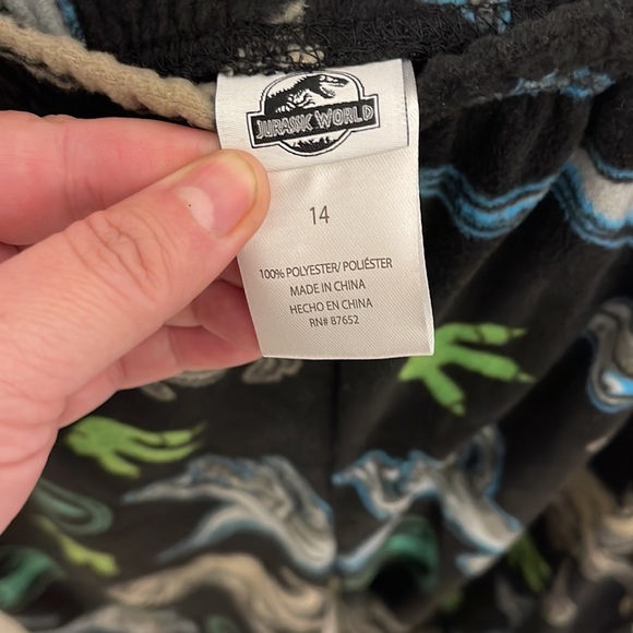 Jurassic World Kids Size 14 Pajama Pants Bottoms Polyester Dinosaurs NWT New O - Picture 2 of 5